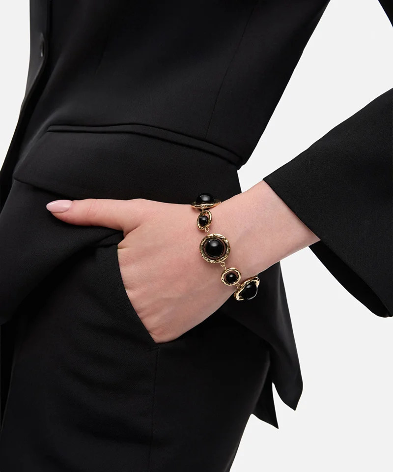 ابيكول Multi-Piece Contrast Bead Bracelet